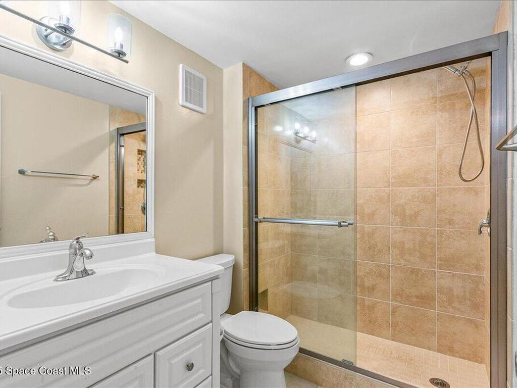 6165 S Mirror Lake Drive, Sebastian, FL 32958