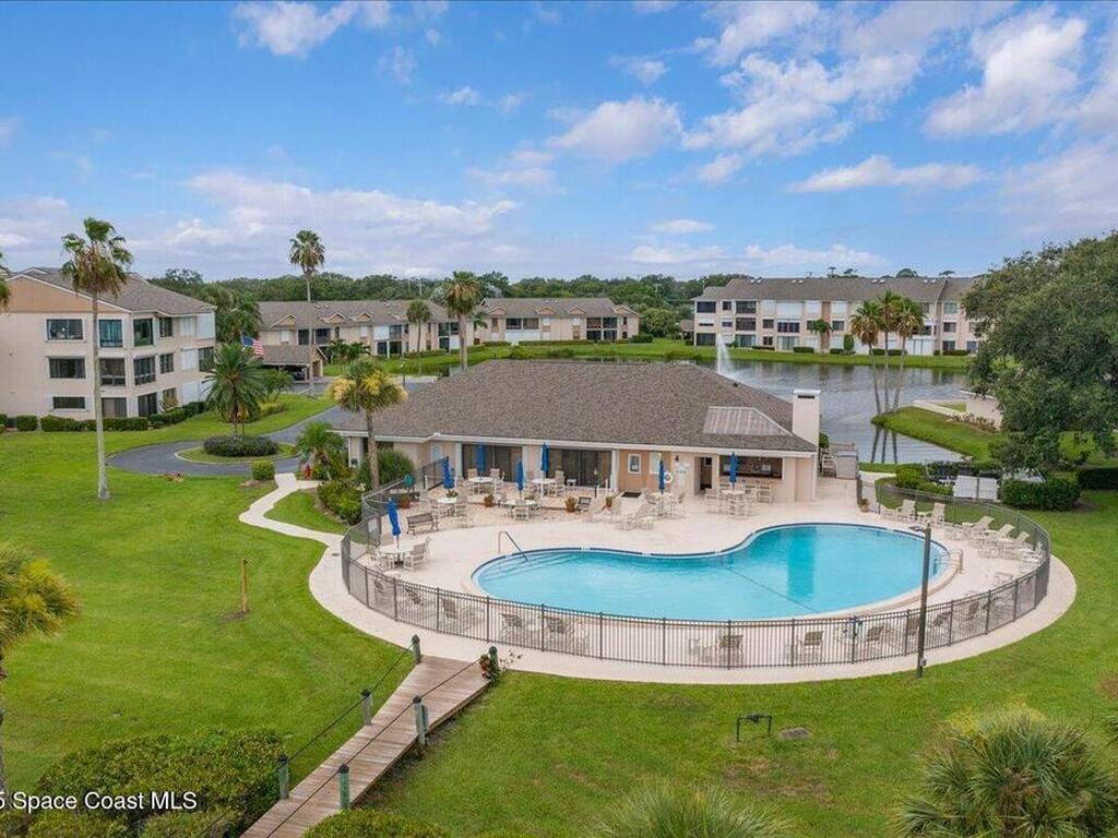 6165 S Mirror Lake Drive, Sebastian, FL 32958