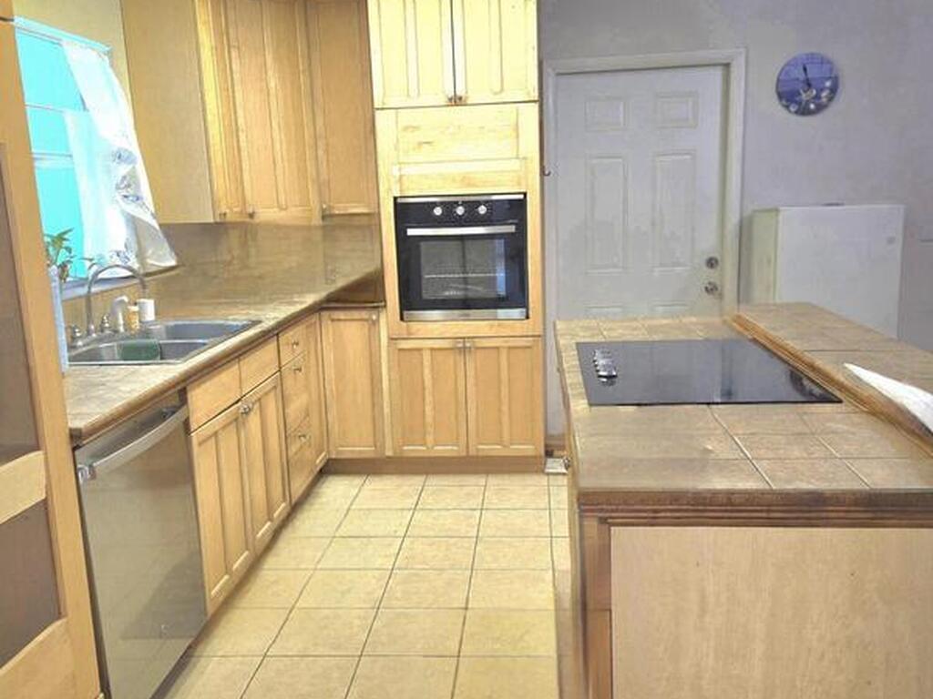 180 Ibis Drive, Melbourne Beach, FL 32951