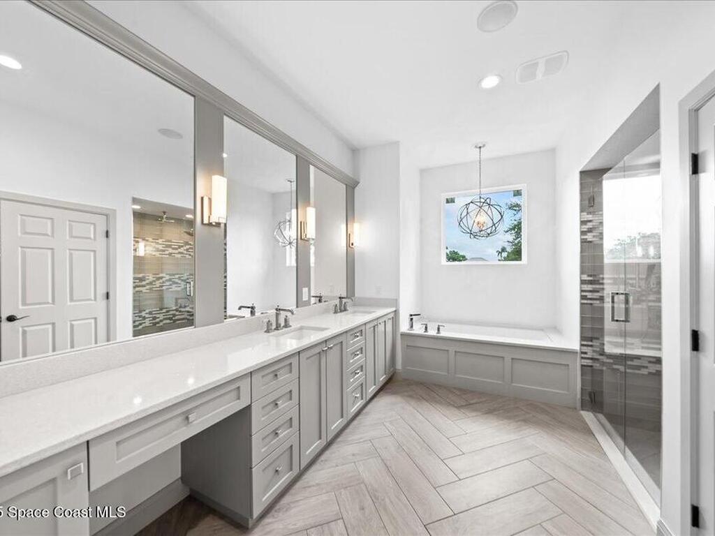 1065 Mercedes Drive, Merritt Island, FL 32952