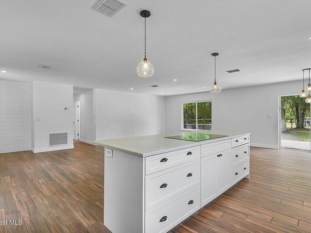 985 Hall Road, Malabar, FL 32950