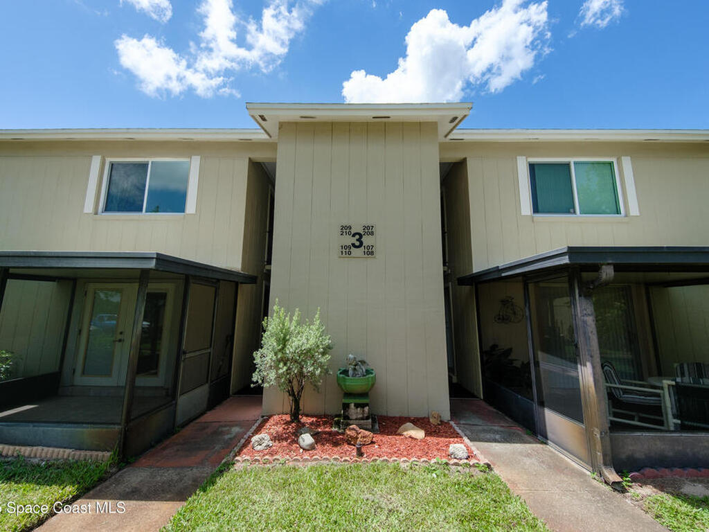 4304 London Town Road, Titusville, FL 32796