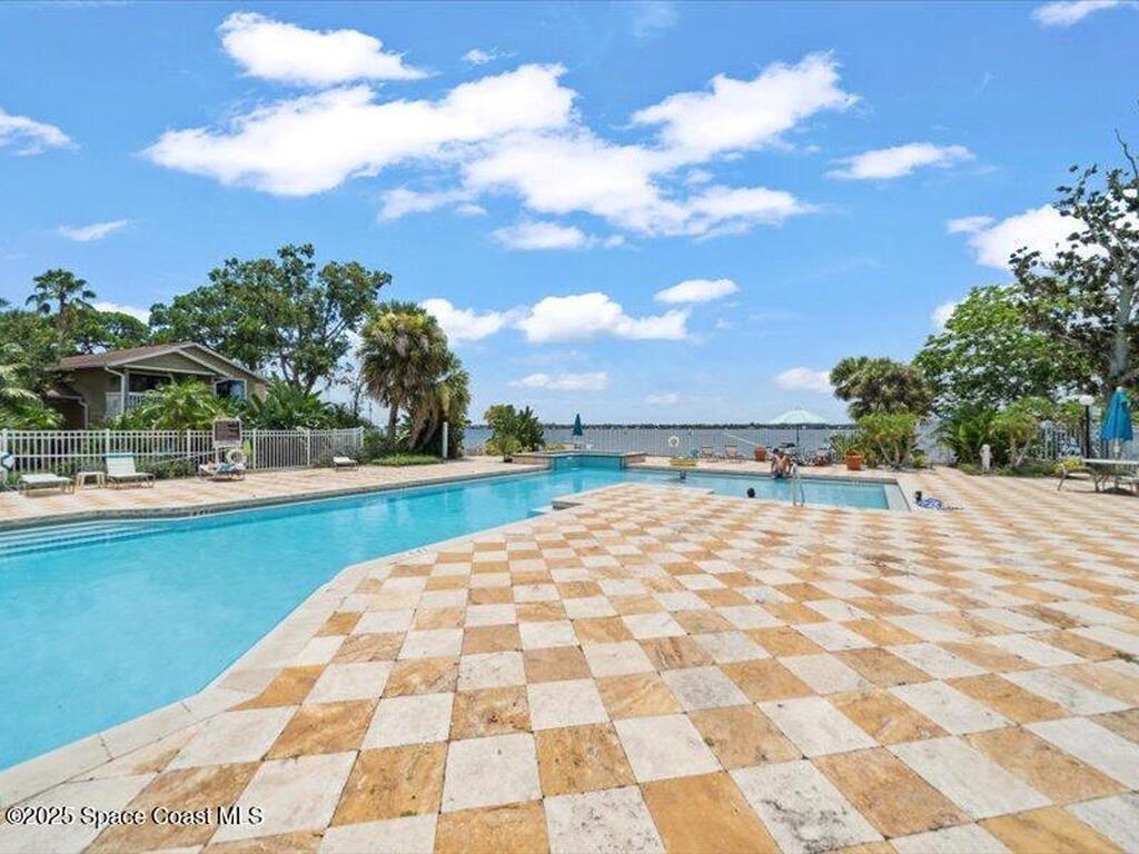 225 S Tropical Trail, Merritt Island, FL 32952