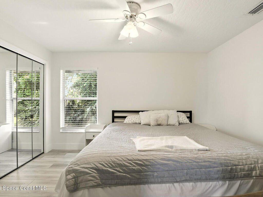 960 Falls Trail, Malabar, FL 32950