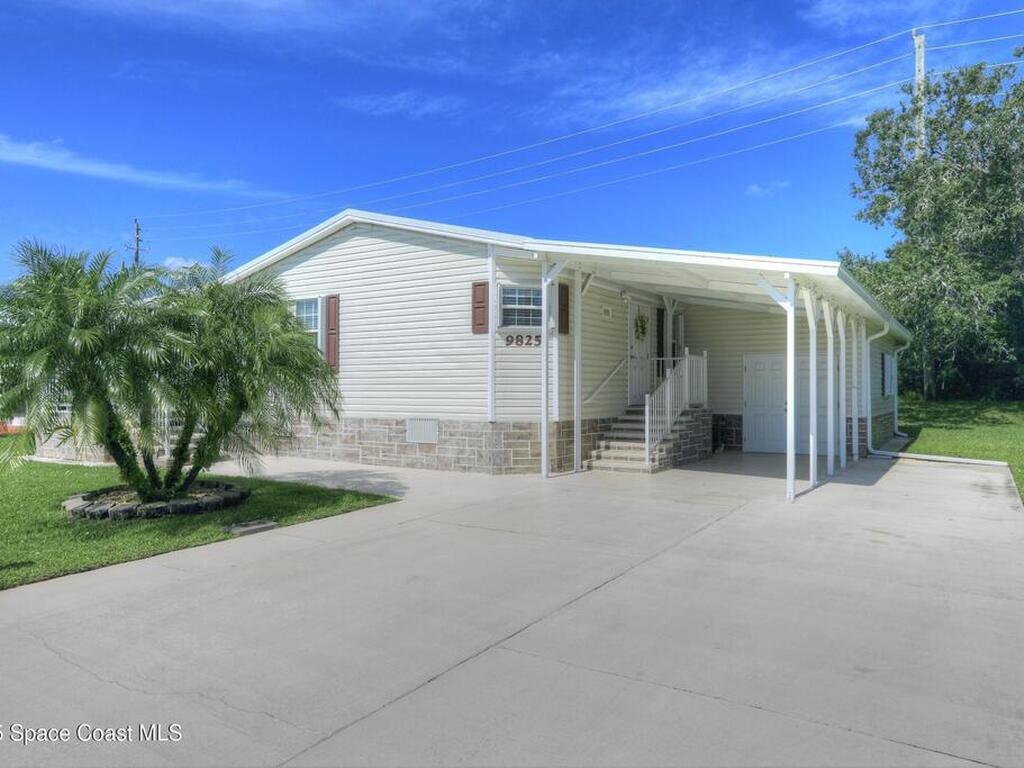 9825 61st Parkway, Sebastian, FL 32958