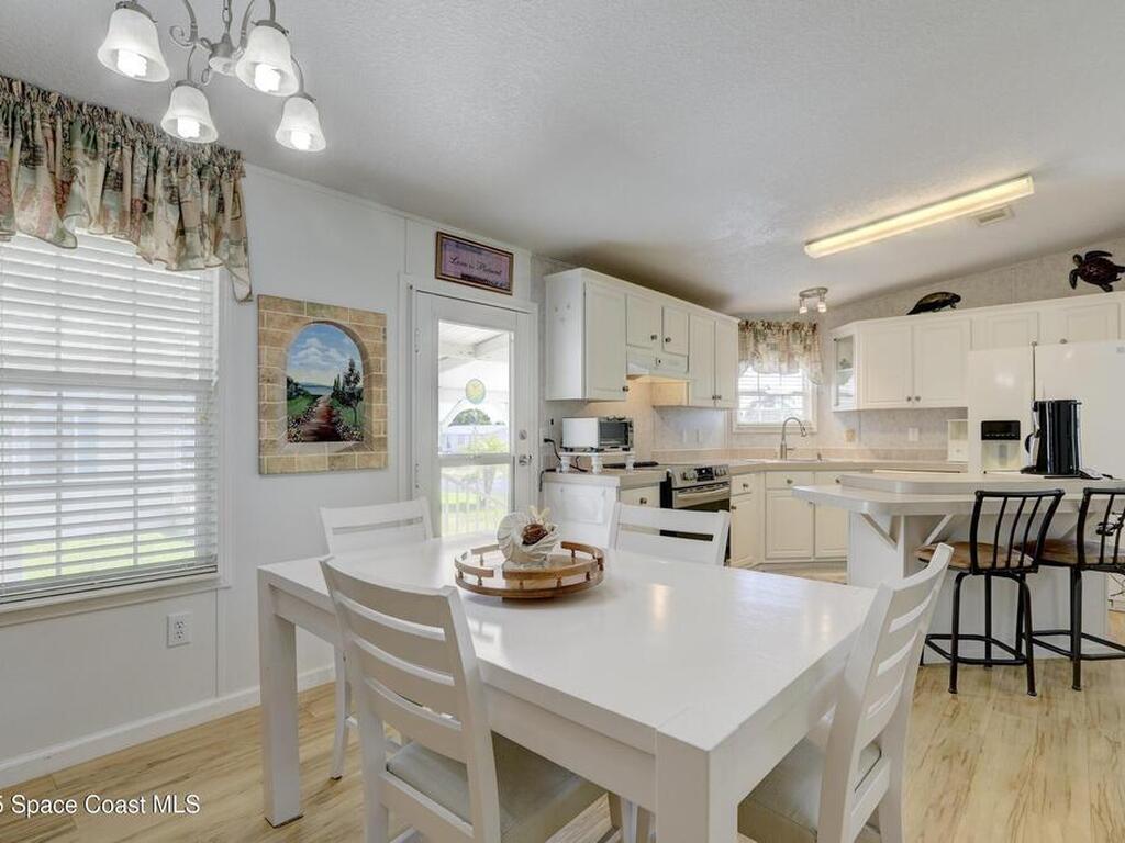 9825 61st Parkway, Sebastian, FL 32958