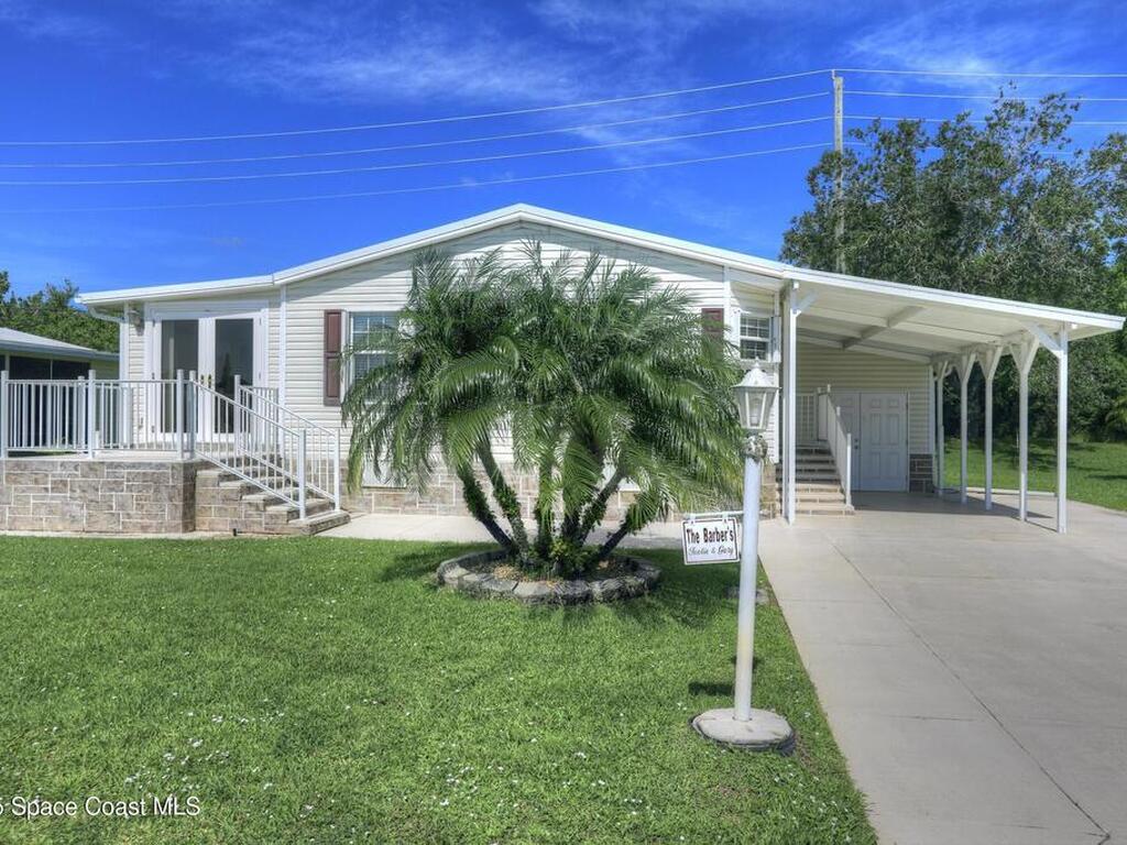 9825 61st Parkway, Sebastian, FL 32958