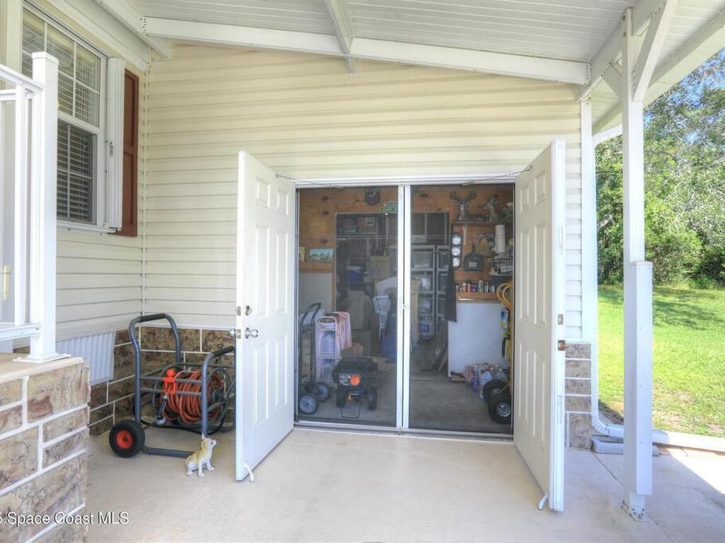 9825 61st Parkway, Sebastian, FL 32958