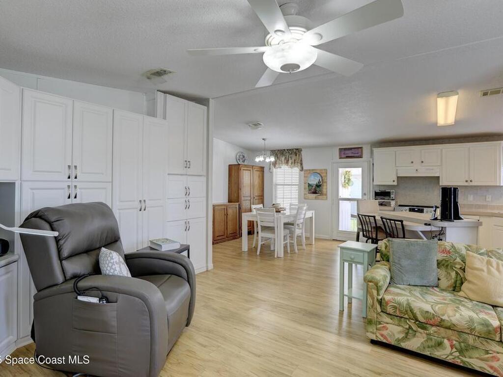 9825 61st Parkway, Sebastian, FL 32958