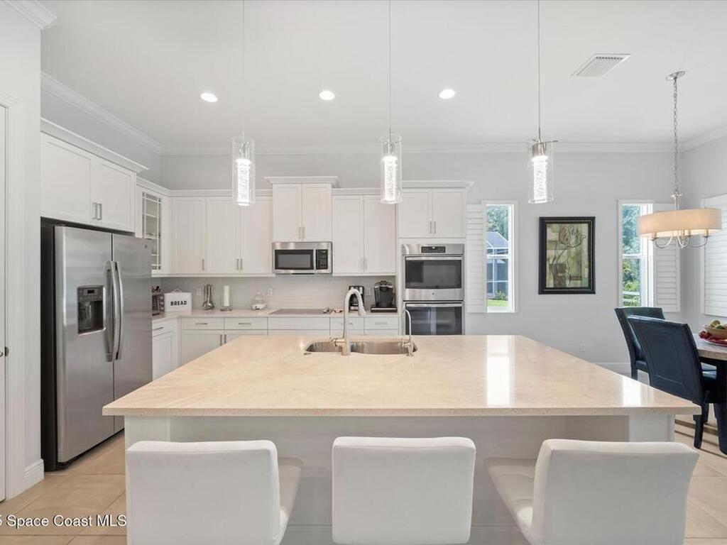 6047 Sequoia Circle, Vero Beach, FL 32967