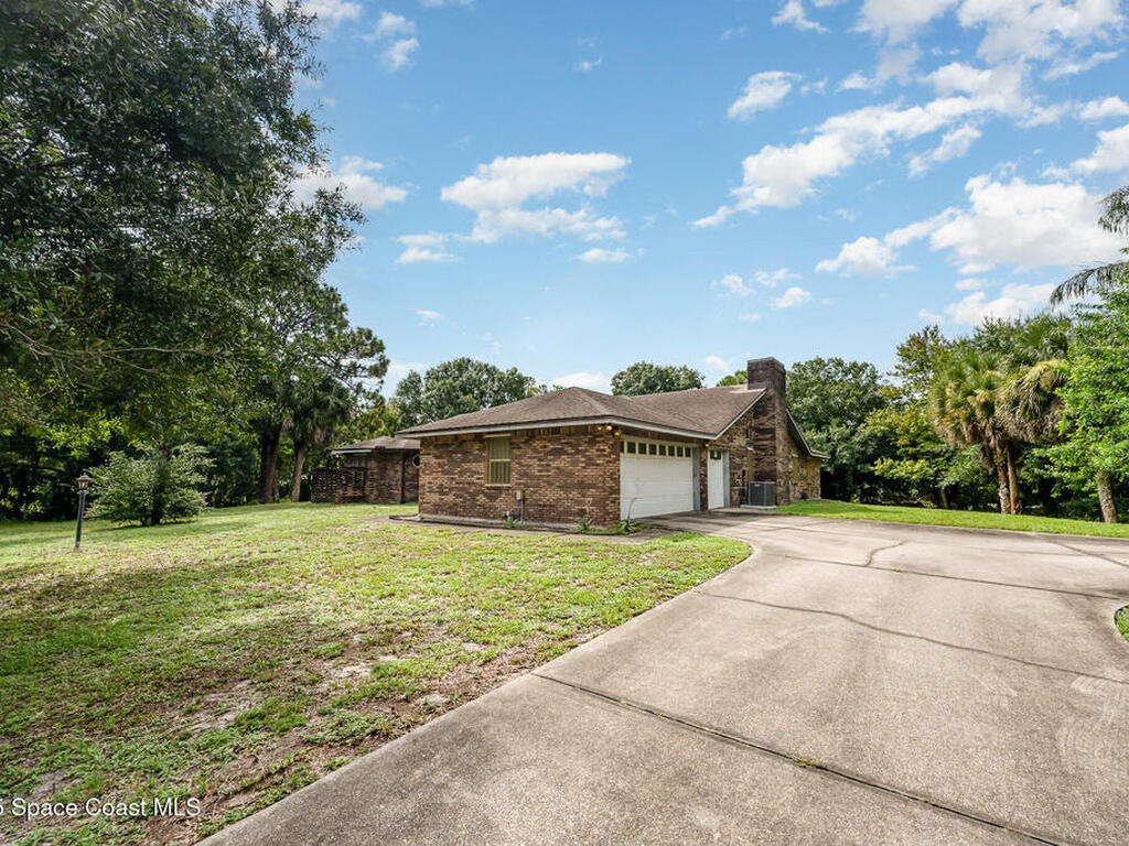 4625 Hidden Lakes Place, Melbourne, FL 32934