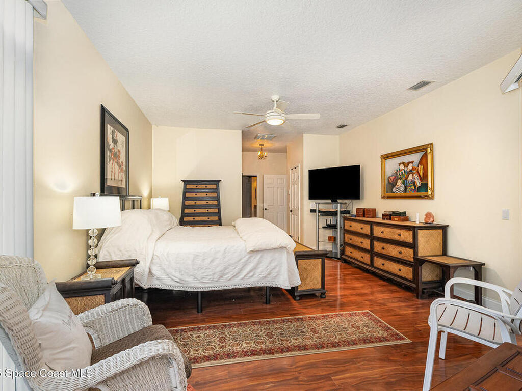 298 E Central Boulevard, Cape Canaveral, FL 32920