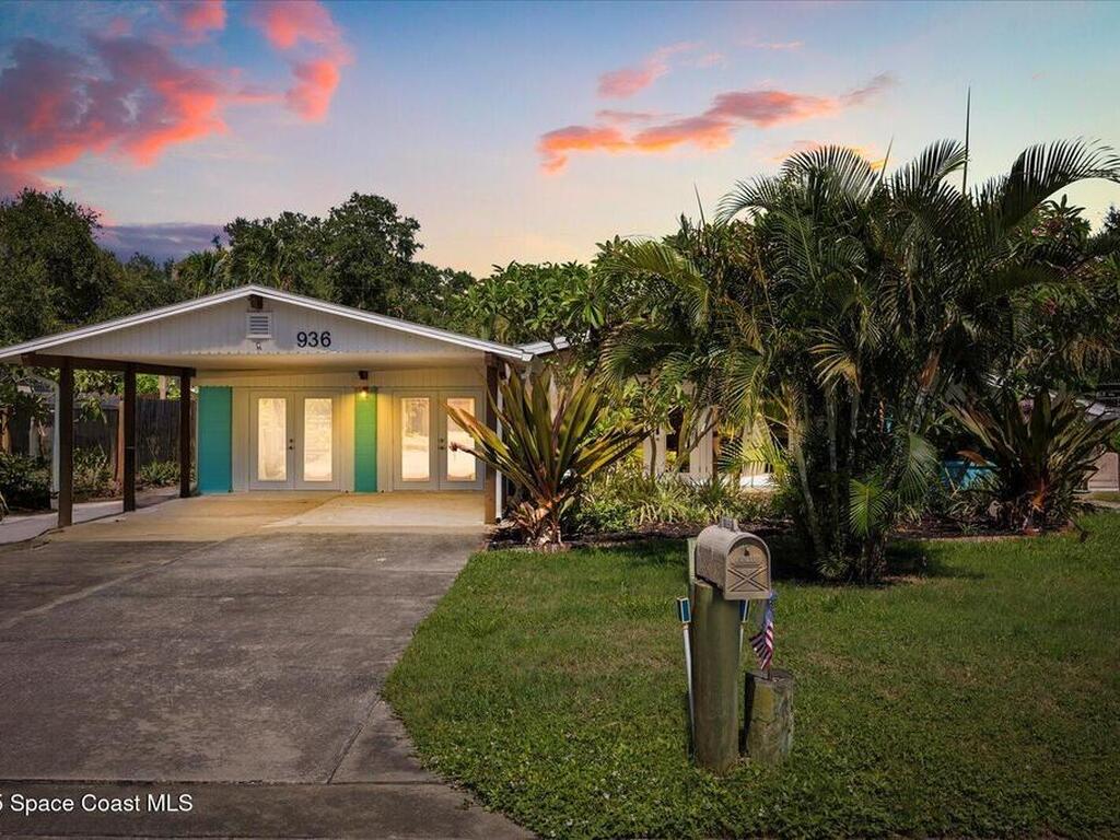 936 Santa Cruz Road, Cocoa Beach, FL 32931