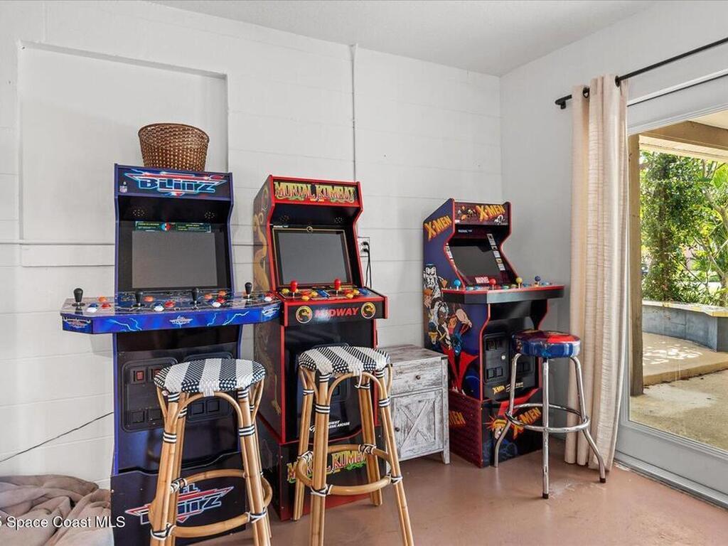 936 Santa Cruz Road, Cocoa Beach, FL 32931