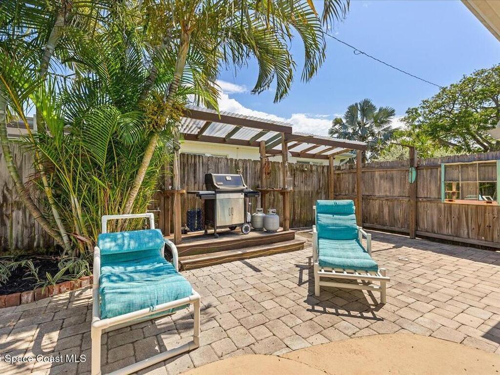 936 Santa Cruz Road, Cocoa Beach, FL 32931