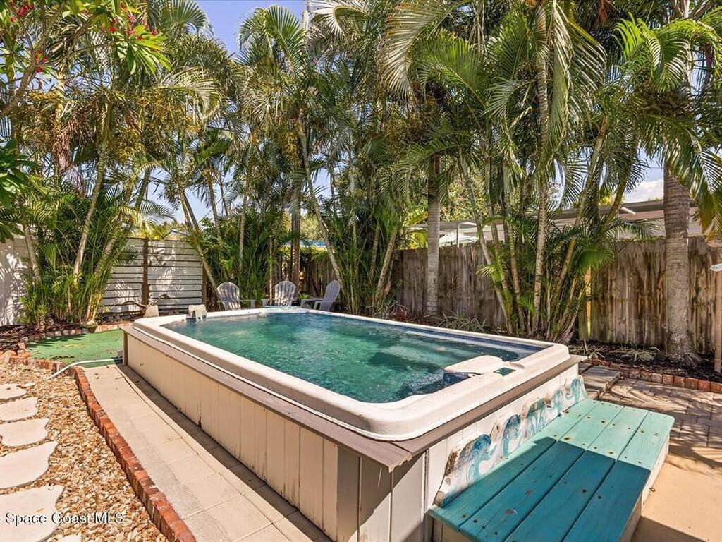 936 Santa Cruz Road, Cocoa Beach, FL 32931