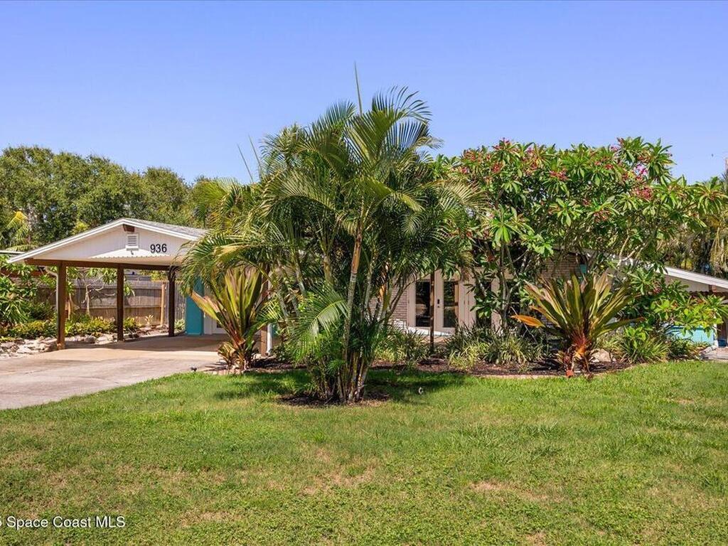 936 Santa Cruz Road, Cocoa Beach, FL 32931