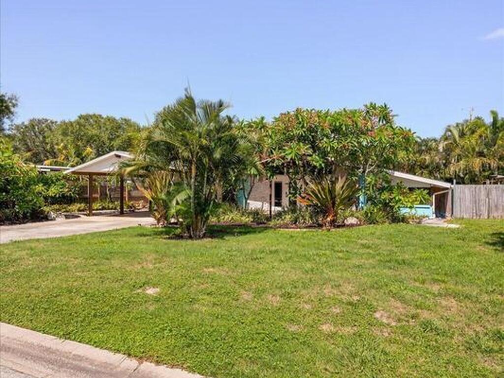 936 Santa Cruz Road, Cocoa Beach, FL 32931