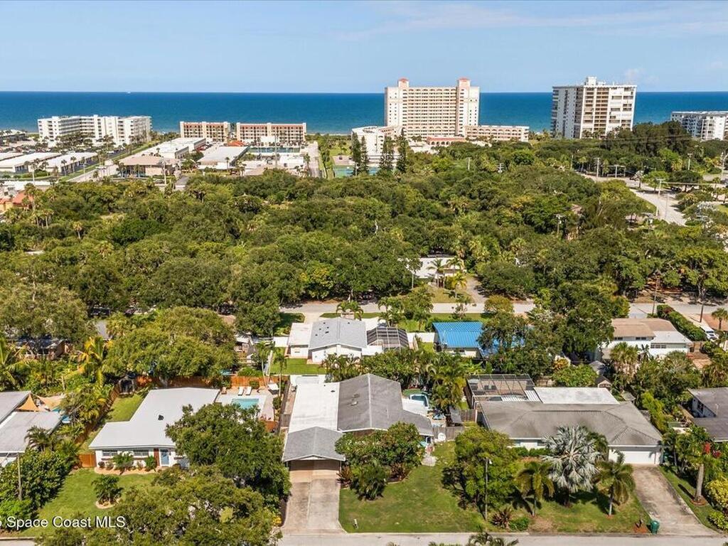 936 Santa Cruz Road, Cocoa Beach, FL 32931