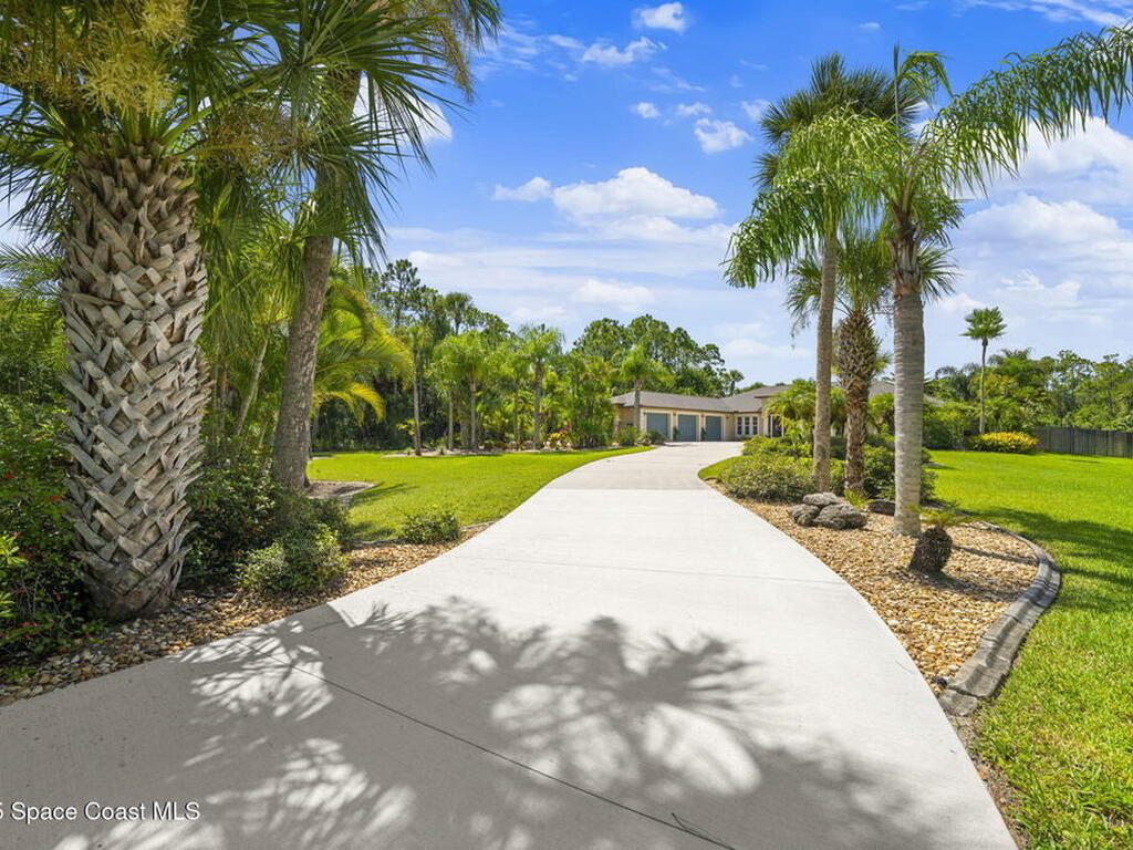1851 Timbers West Boulevard, Rockledge, FL 32955