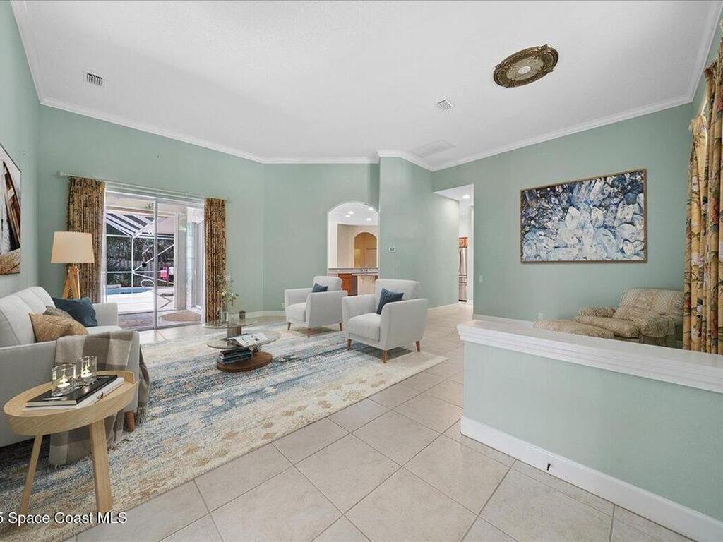 327 Southampton Drive, Indialantic, FL 32903