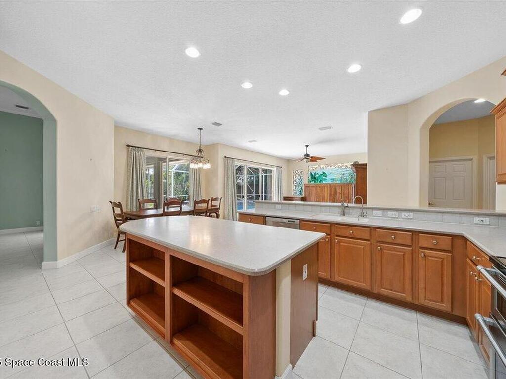 327 Southampton Drive, Indialantic, FL 32903