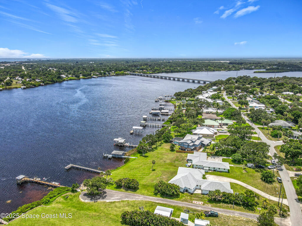 9860 Riverview Drive, Sebastian, FL 32976