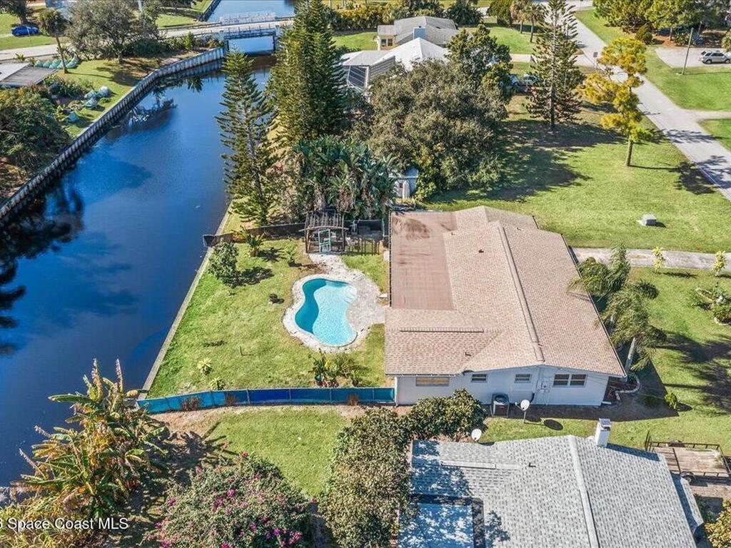 573 Wimbrow Drive, Sebastian, FL 32958