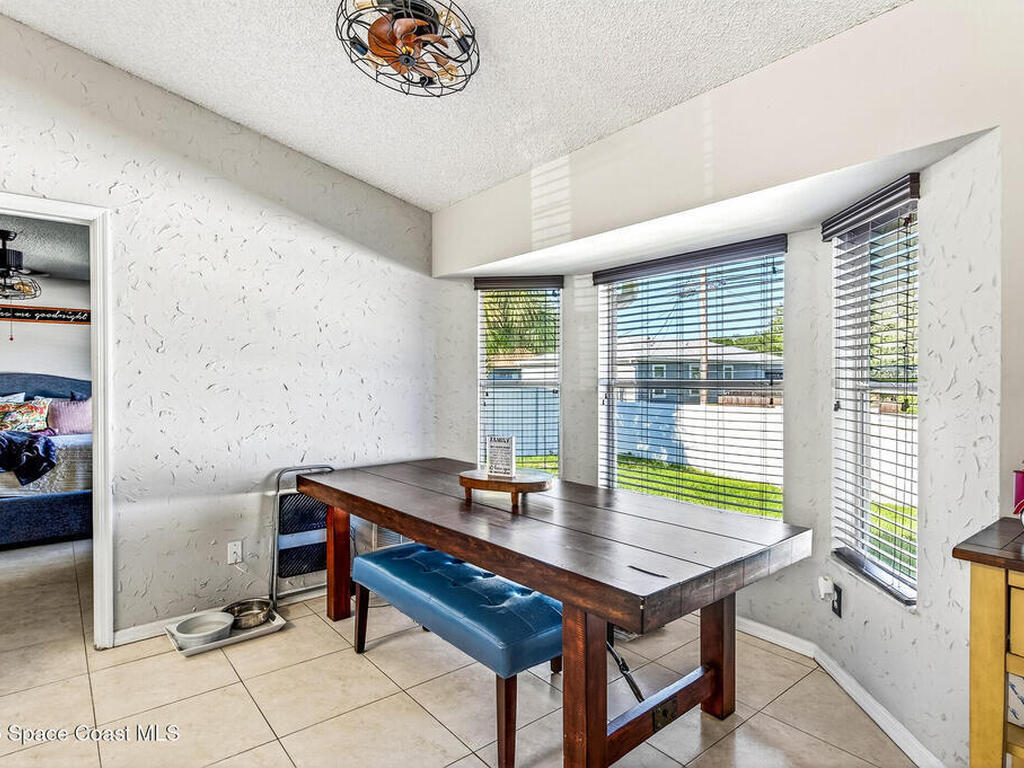8345 W 98th Avenue, Vero Beach, FL 32967