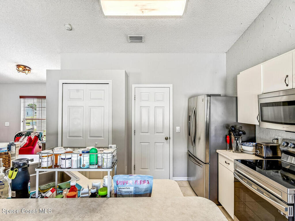 8345 W 98th Avenue, Vero Beach, FL 32967
