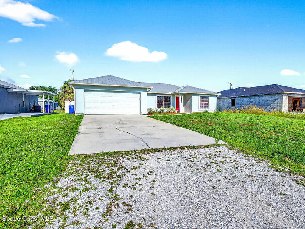 8345 W 98th Avenue, Vero Beach, FL 32967