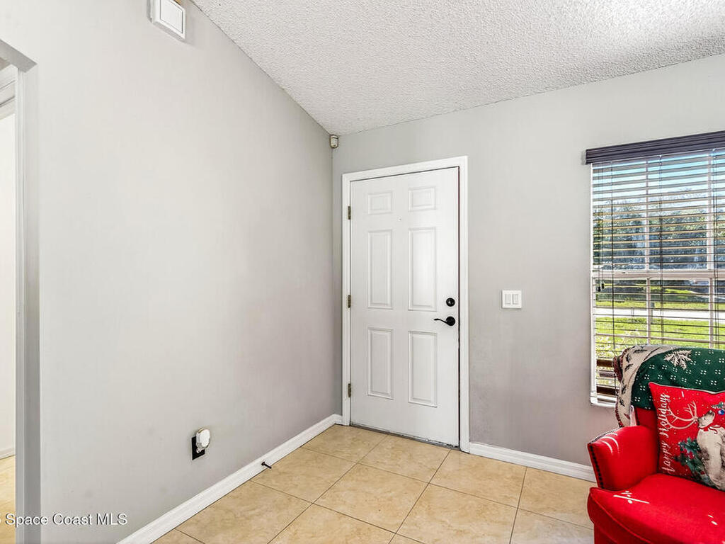 8345 W 98th Avenue, Vero Beach, FL 32967