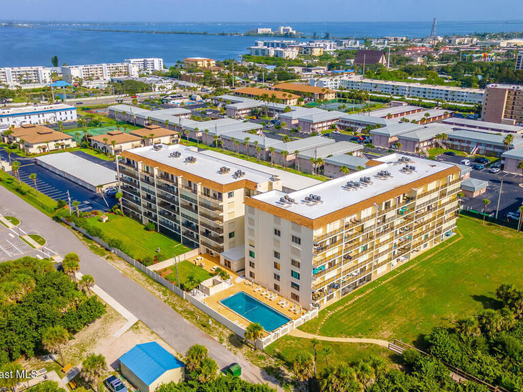3060 N Atlantic Avenue, Cocoa Beach, FL 32931