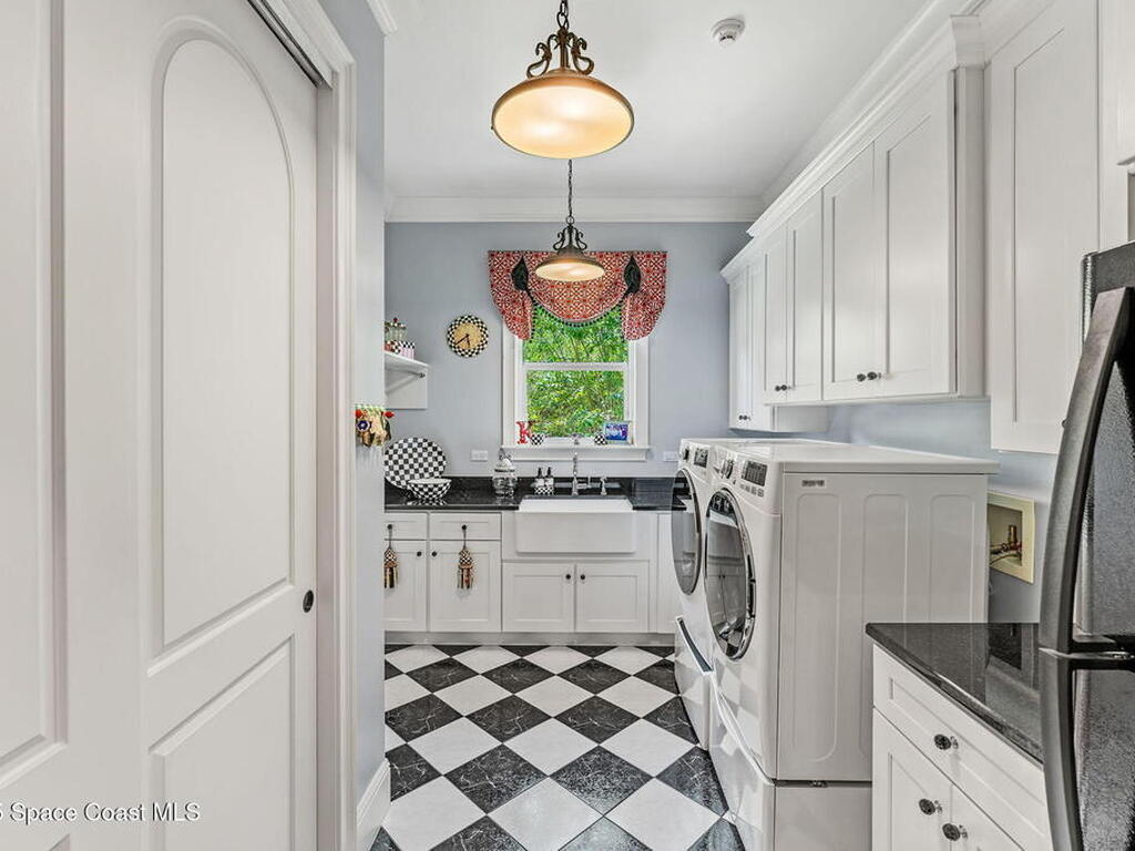 257 Lansing Island Drive, Satellite Beach, FL 32937