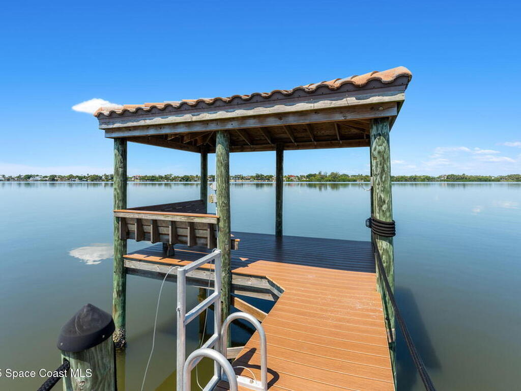 257 Lansing Island Drive, Satellite Beach, FL 32937