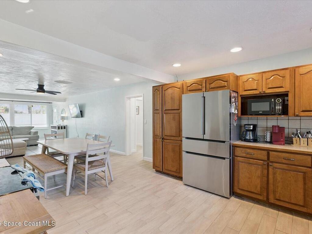 104 W Osceola Lane, Cocoa Beach, FL 32931