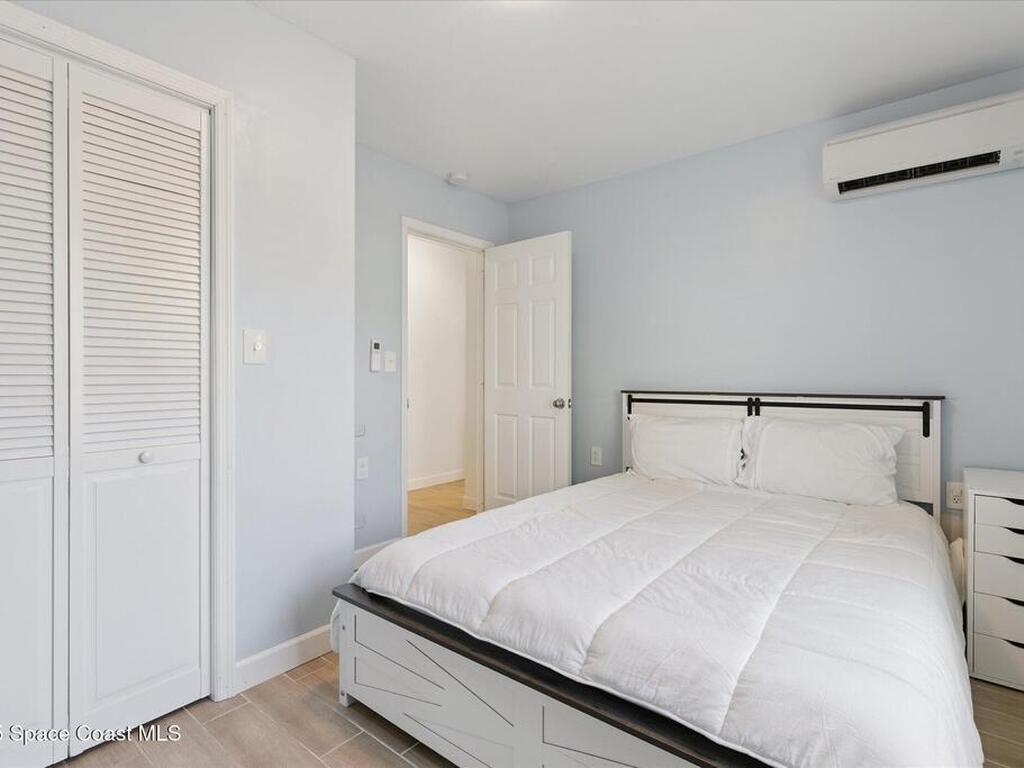 104 W Osceola Lane, Cocoa Beach, FL 32931