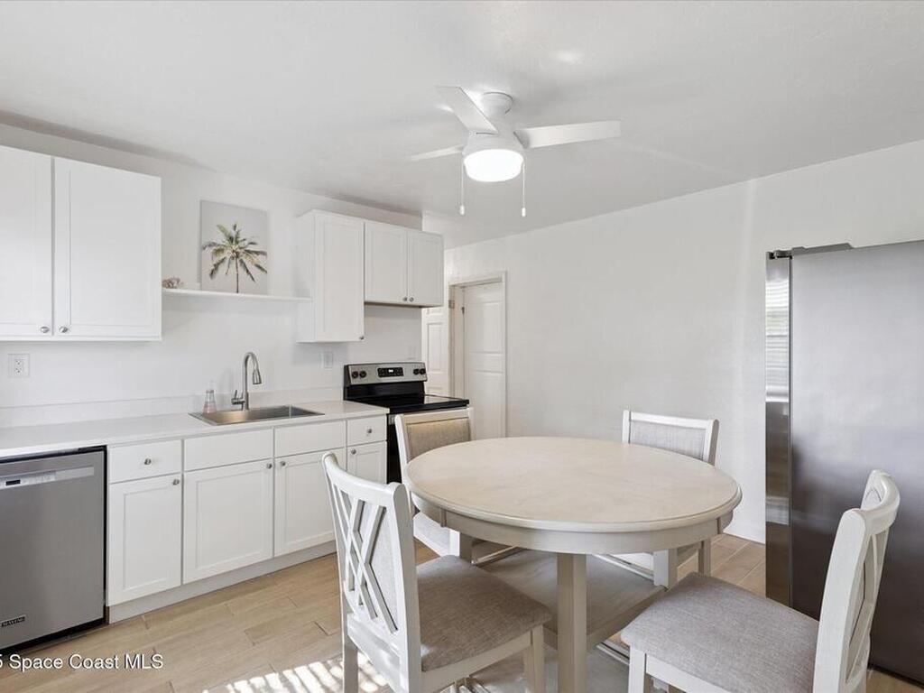 104 W Osceola Lane, Cocoa Beach, FL 32931