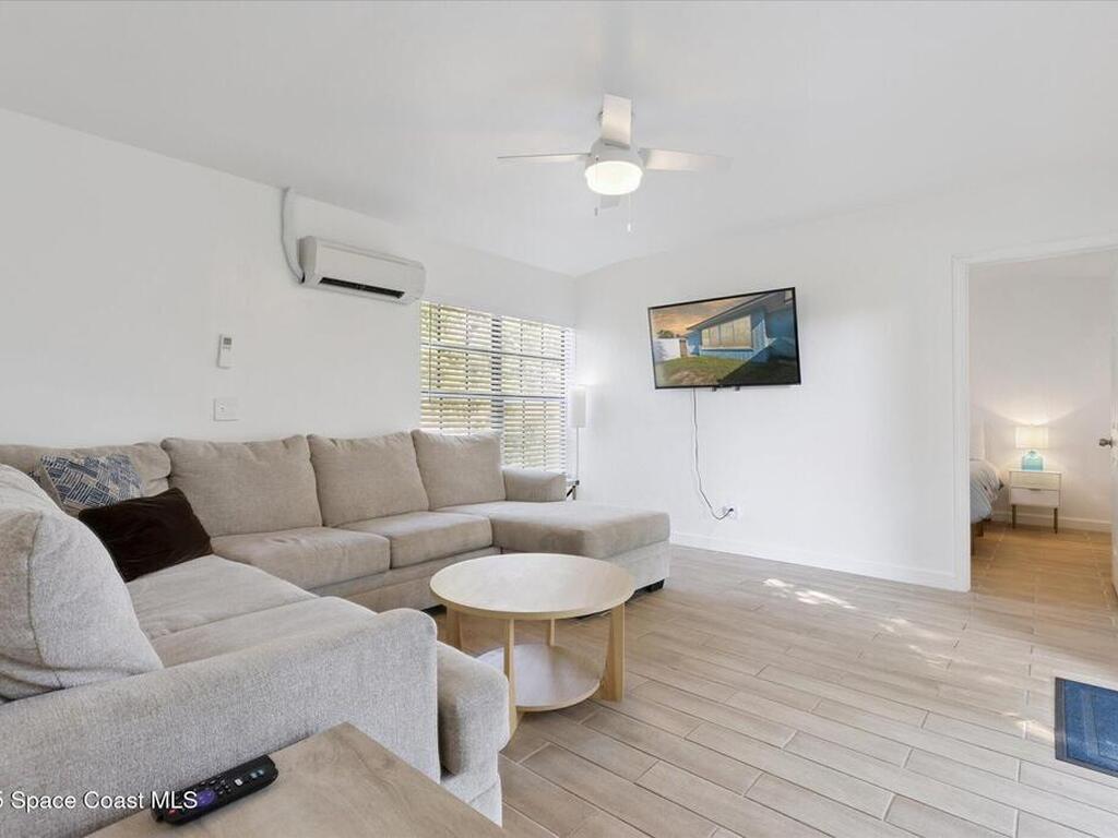 104 W Osceola Lane, Cocoa Beach, FL 32931