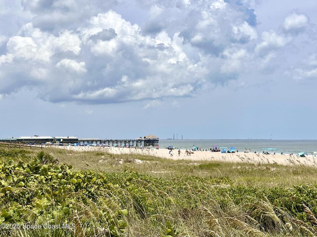 104 W Osceola Lane, Cocoa Beach, FL 32931