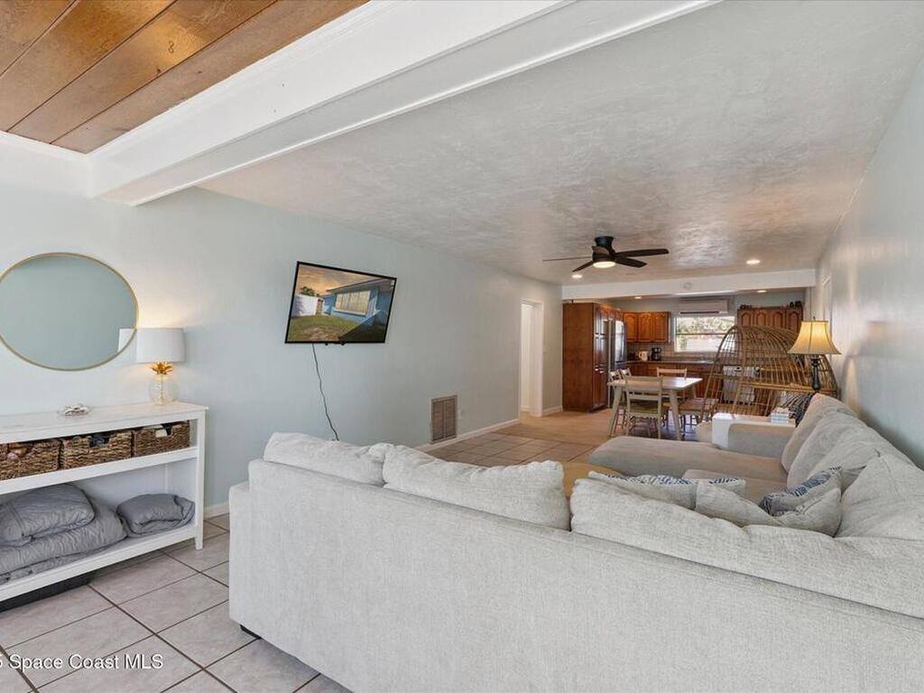 104 W Osceola Lane, Cocoa Beach, FL 32931