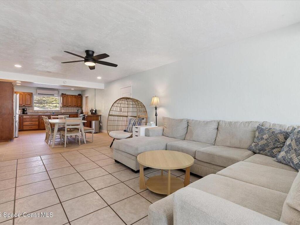 104 W Osceola Lane, Cocoa Beach, FL 32931
