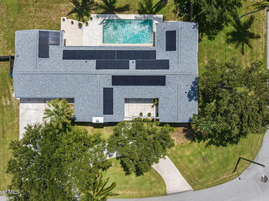 303 Shannon Avenue, Melbourne Beach, FL 32951