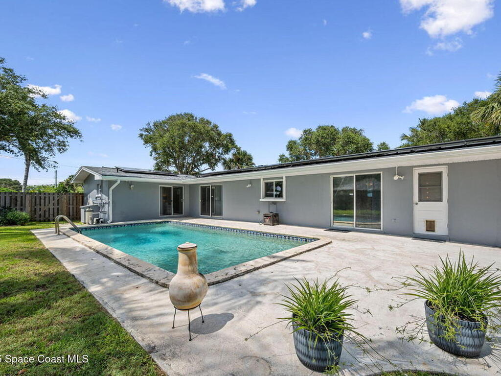 303 Shannon Avenue, Melbourne Beach, FL 32951