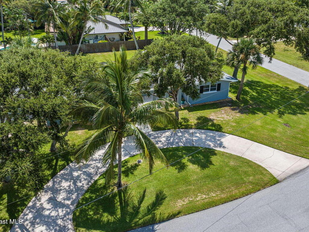 303 Shannon Avenue, Melbourne Beach, FL 32951