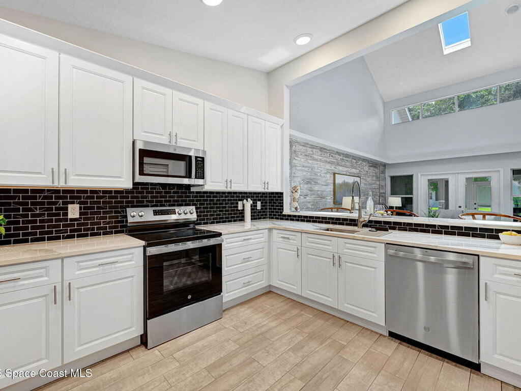 703 Briarwood Way, Suntree, FL 32940