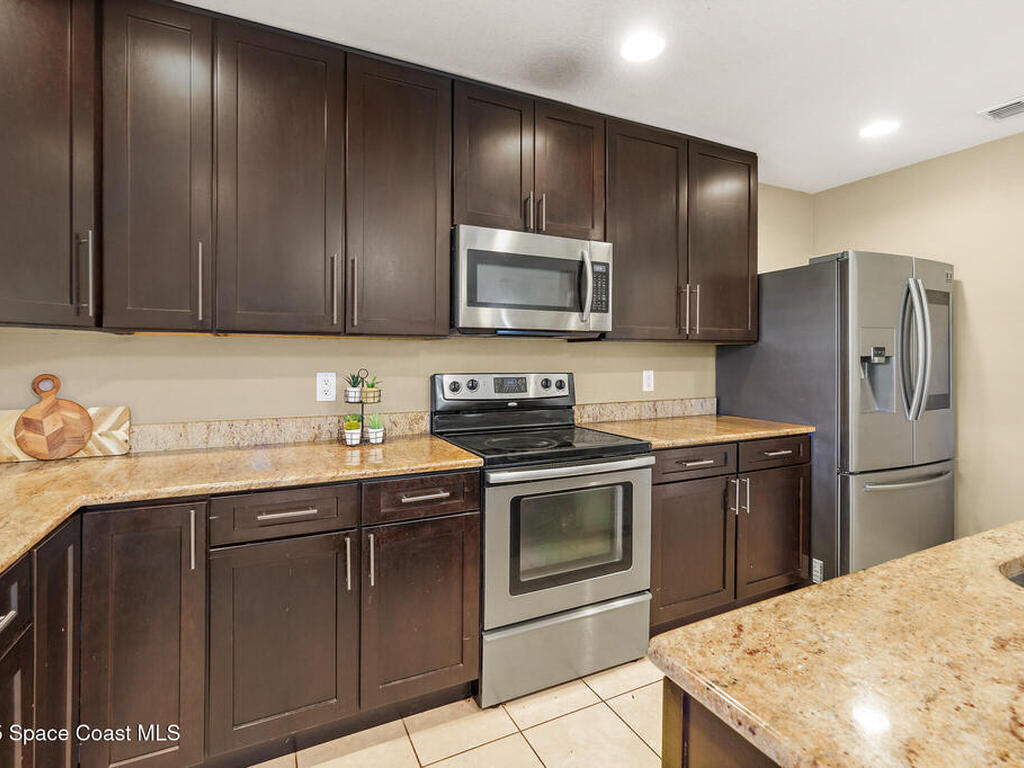 285 Dryden Circle, Cocoa, FL 32926