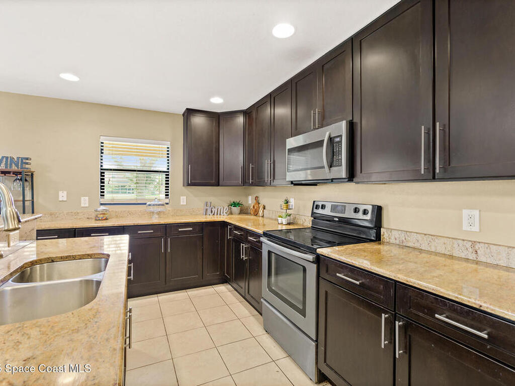 285 Dryden Circle, Cocoa, FL 32926