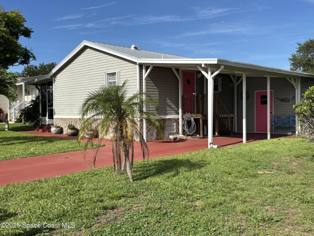 9755 61st Place, Sebastian, FL 32958