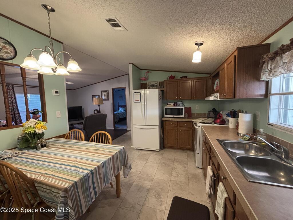 9755 61st Place, Sebastian, FL 32958